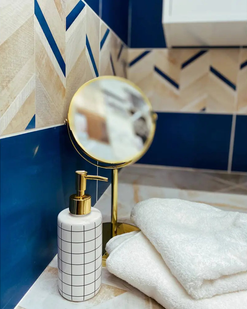 Зеркало косметическое SWENSA двустороннее с регулировкой 17 см золото 82487553