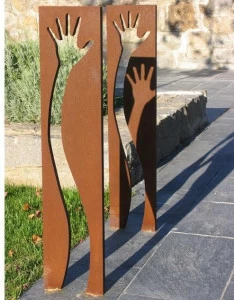 URBIDERMIS Фиксированный столбик из стали Corten ™ Táctil