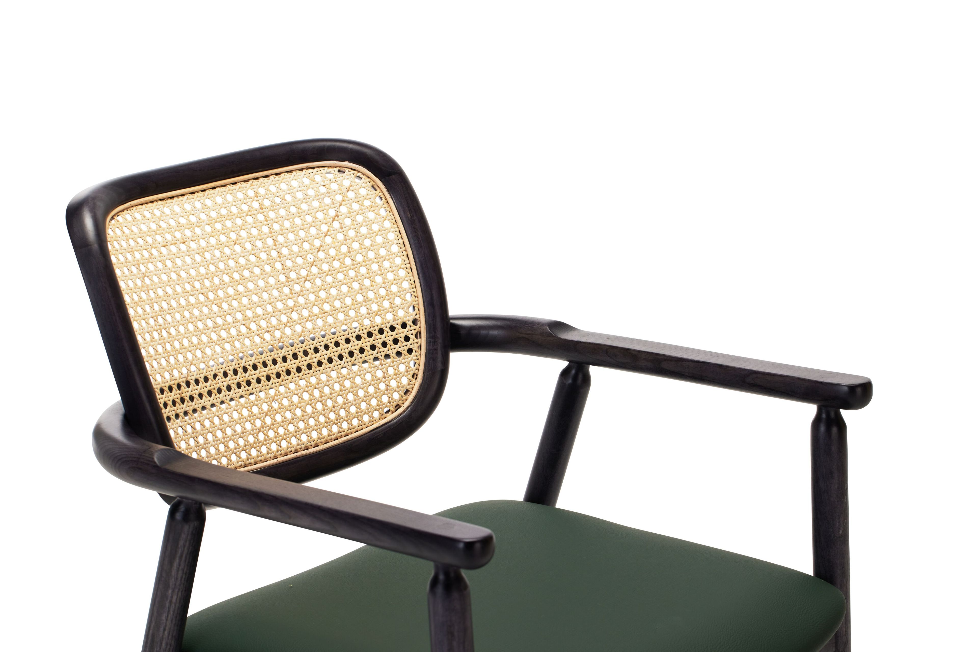 Стул из ясеня с подлокотниками и встроенной подушкой Papell Design гостиница ARCH-00136048 - Вид №5