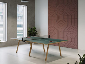 Деревянный стол для настольного тенниса