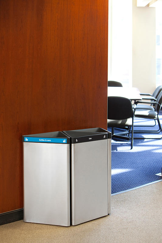 FSRT184 Триада мусор и контейнер для вторичной переработки  Forms-surfaces  - Вид №4