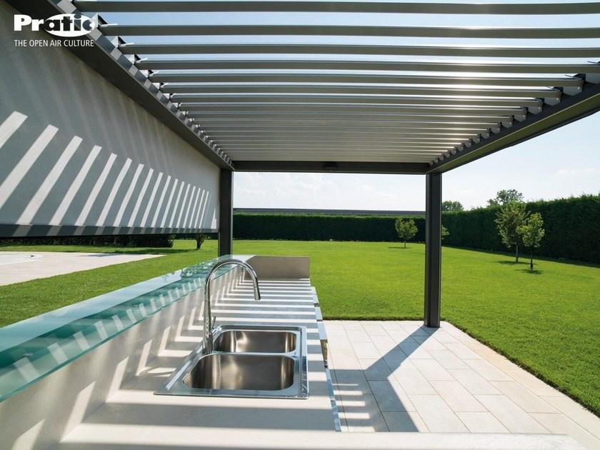 PRATIC F.lli ORIOLI Отдельностоящая пергола с регулируемыми жалюзи Opera sun-id-1500716 - Вид №1