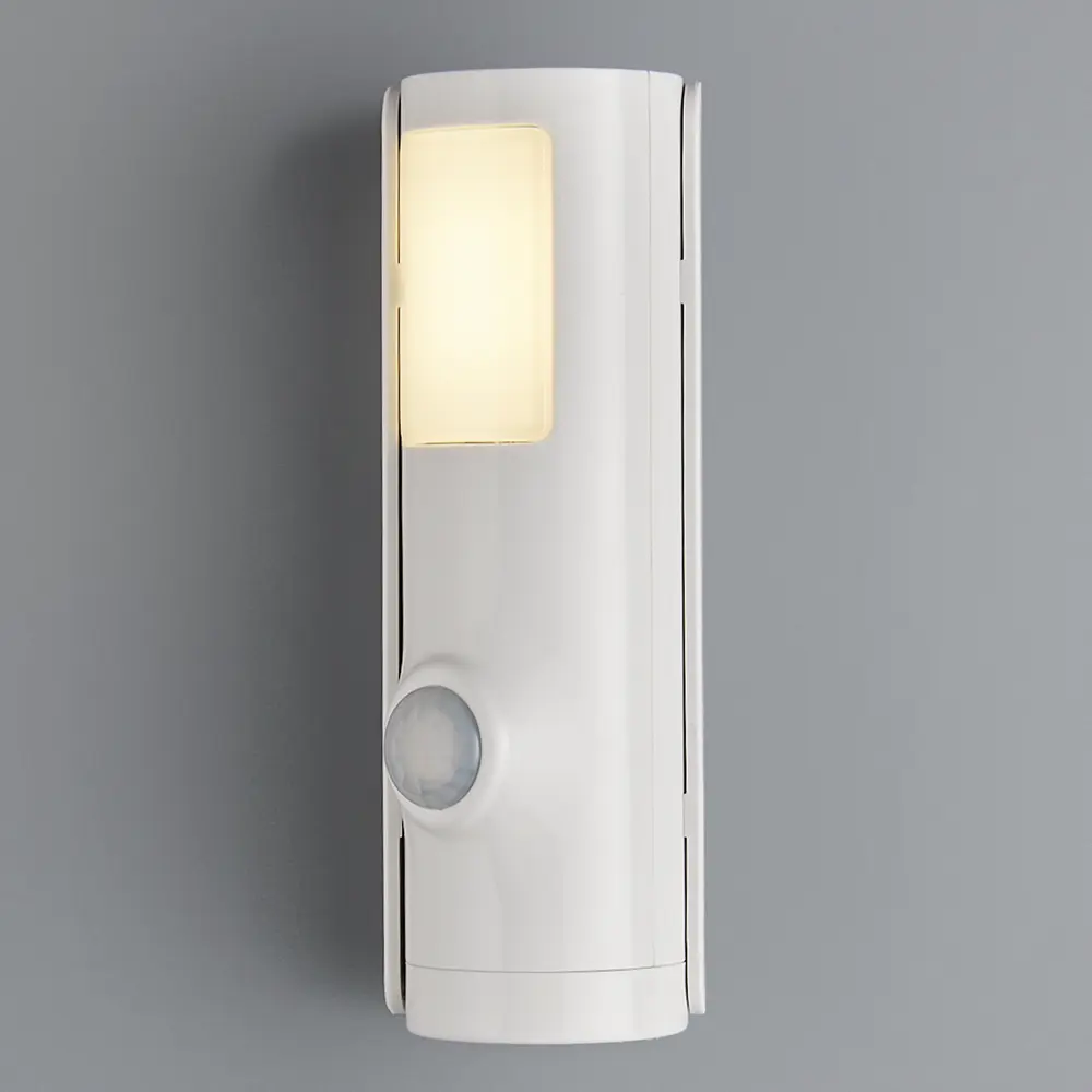 Светильник светодиодный Ledvance Nightlux Torch с датчиком света и движения и функцией факела, на батарейках, цвет белый STLM-2139000 - Вид №2