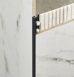 Алюминиевое соединение пола