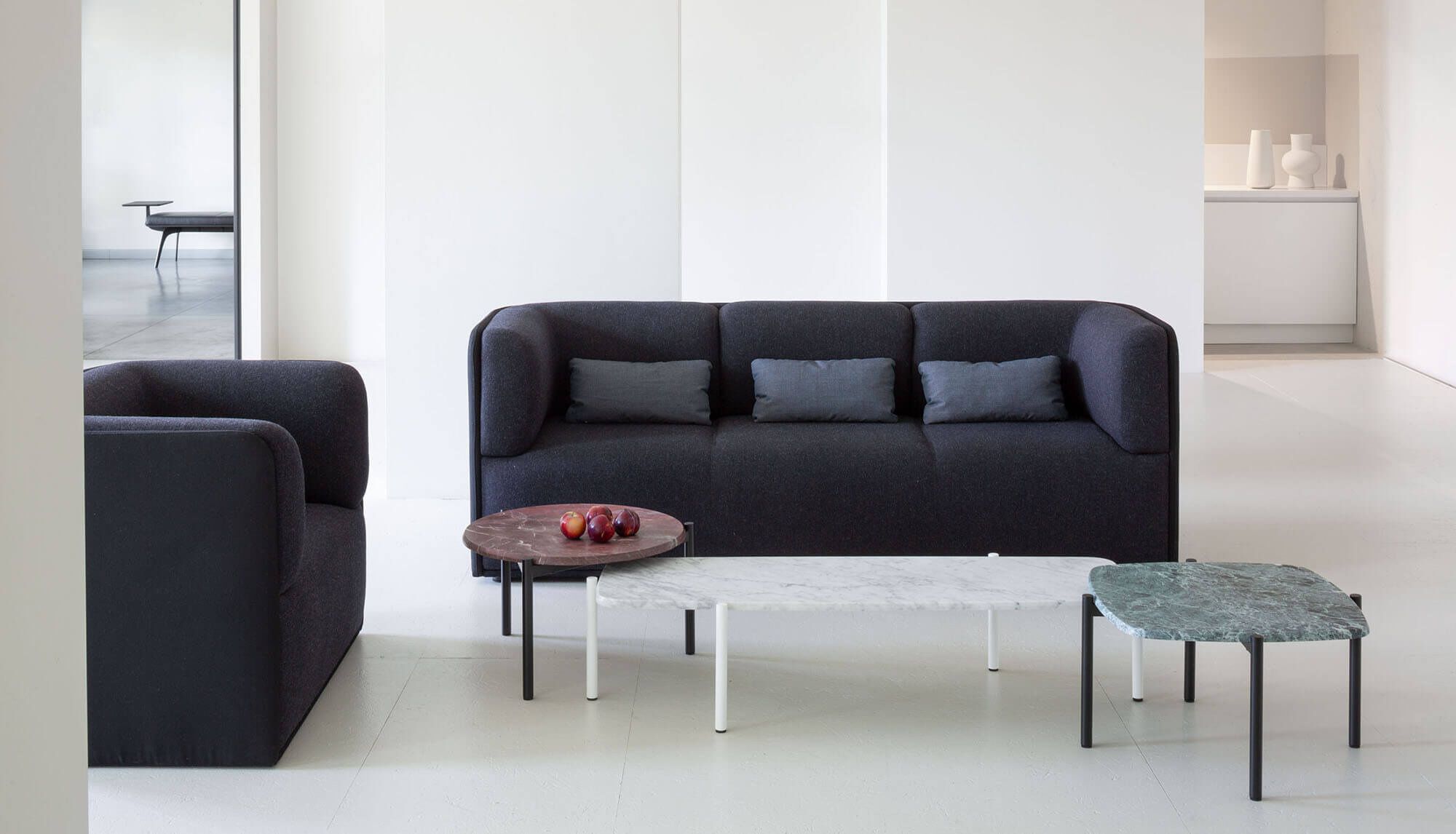 Квадратный низкий журнальный столик из МДФ True Design Blade Coffee ARCH-00064042 - Вид №1