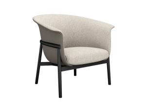 Тканевое кресло с подлокотниками