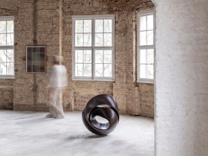 Бронзовая скульптура