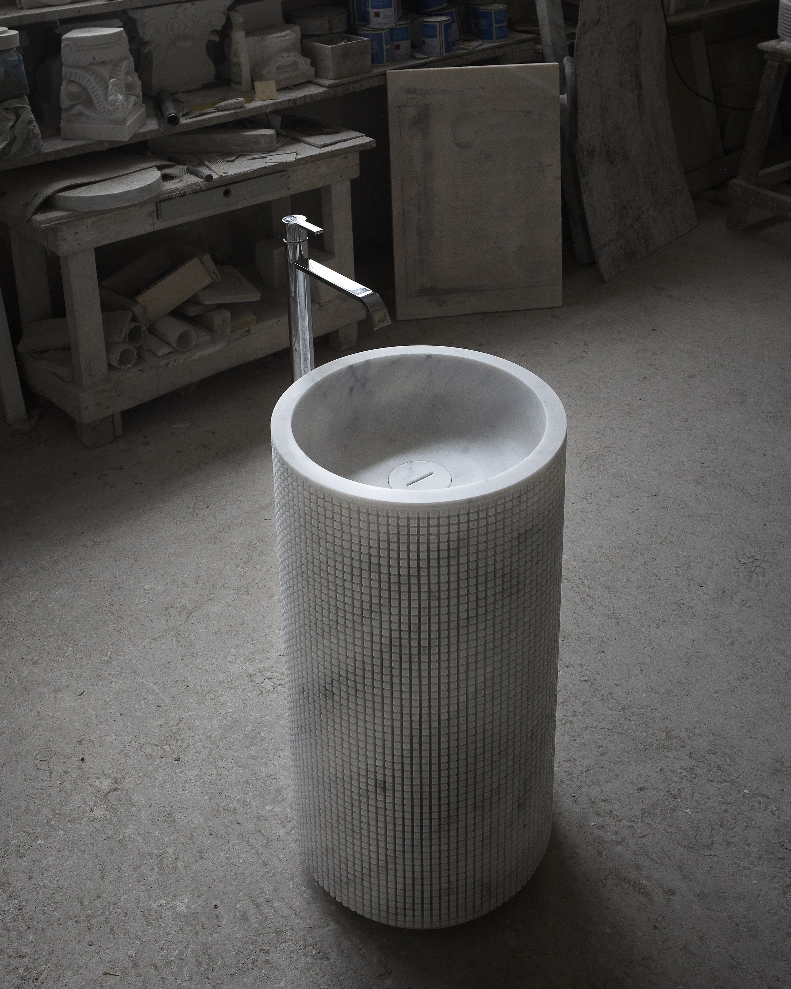 Мраморная круглая отдельно стоящая раковина Antoniolupi PIXEL ARCH-00097787 - Вид №3