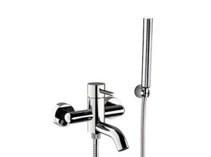 Настенный однорычажный смеситель для ванны с ручным душем