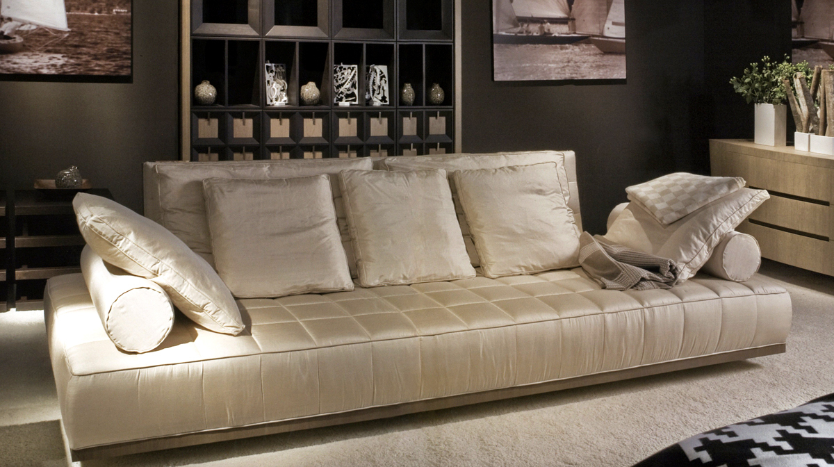 Диван  ANNIBALE COLOMBO A 1395 Today