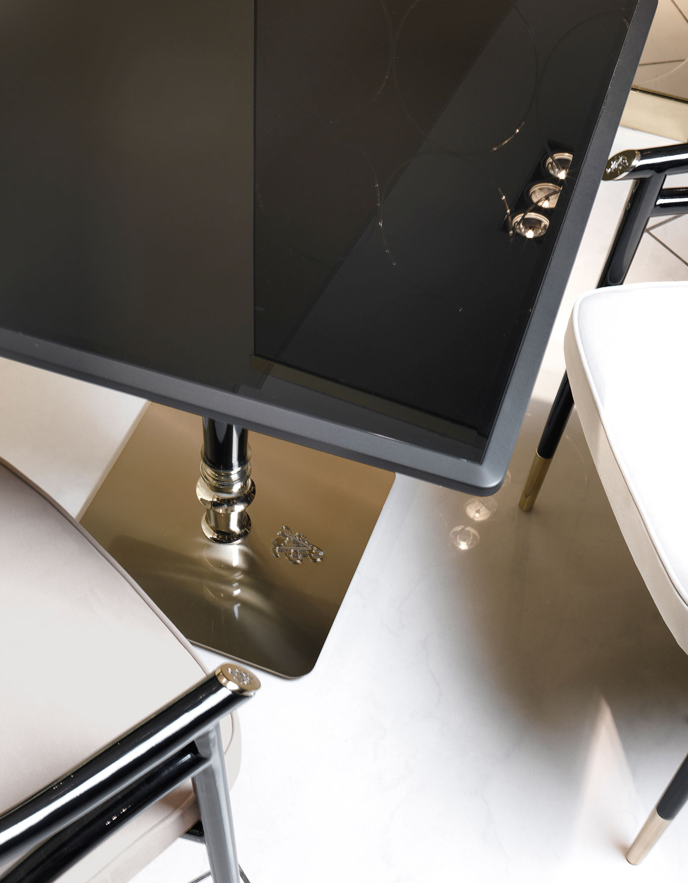 Baker Обеденный стол Visionnaire  - Вид №3