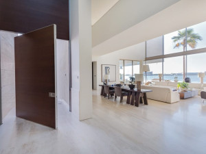 Бронированная дверь с термической резкой