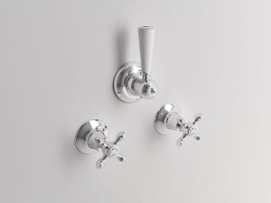 Смеситель для душа с 3 отверстиями с раздельными розетками