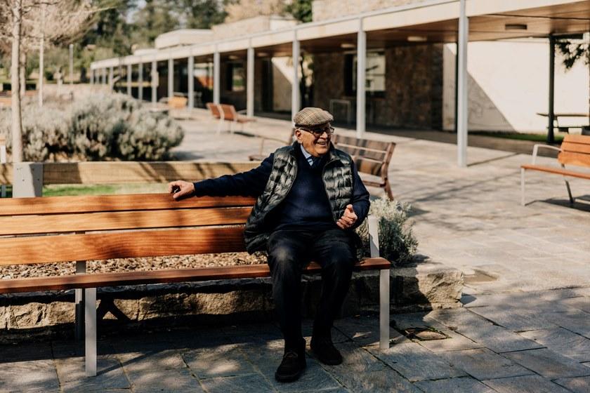 URBIDERMIS Скамья из дерева с подлокотниками со спинкой Neoromántico sun-id-1401626 - Вид №1