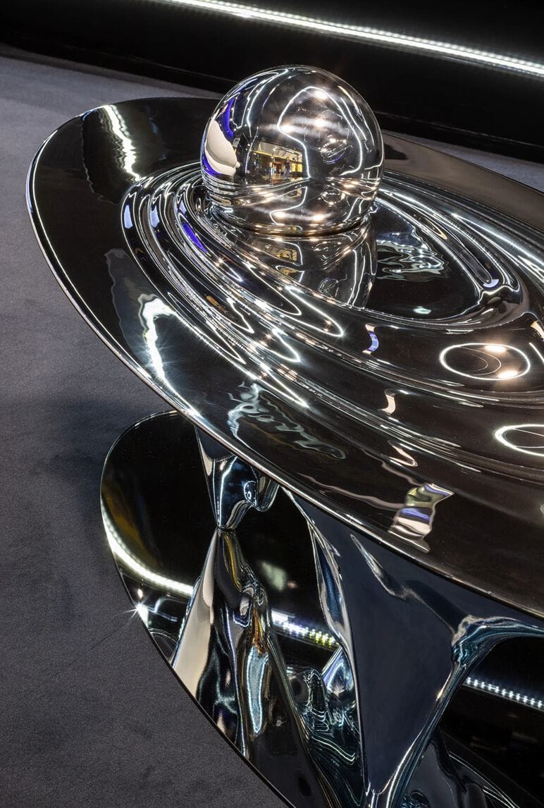 Стеклянный овальный журнальный столик PlusObject SPACE ARCH-00024967