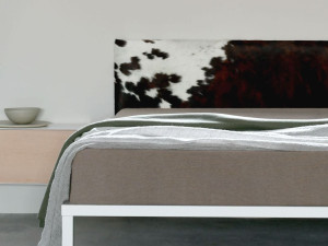 Мягкое изголовье для двуспальной кровати