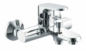 Смеситель для ванны короткий излив PURE F6105161C-01 bravat