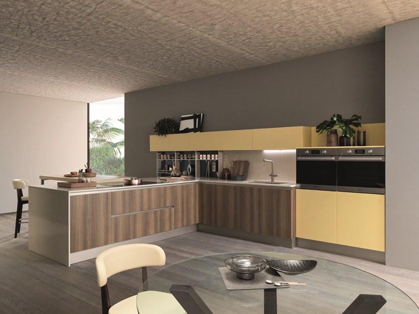 Febal Casa Линейная лакированная кухня с полуостровом sun-id-1405669 - Вид №2