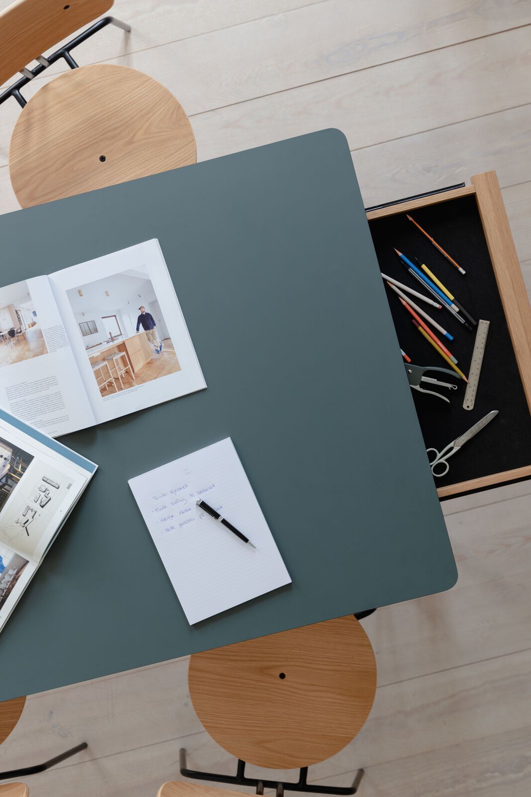 Прямоугольный стол из дерева и Fenix-NTM® с ящиками UMAGE Heart'n'Soul ARCH-00109104 - Вид №5