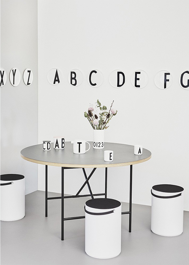 Фарфоровая тарелка P Design Letters 10201500P - Вид №2