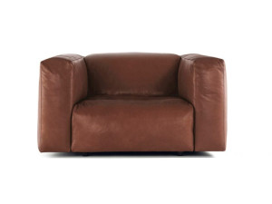 Кресло с подлокотниками