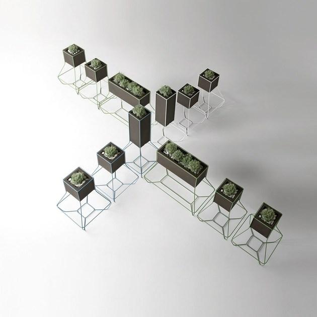 Plust Пластиковая кашпо с металлической структурой Halful sun-id-1414099 - Вид №2