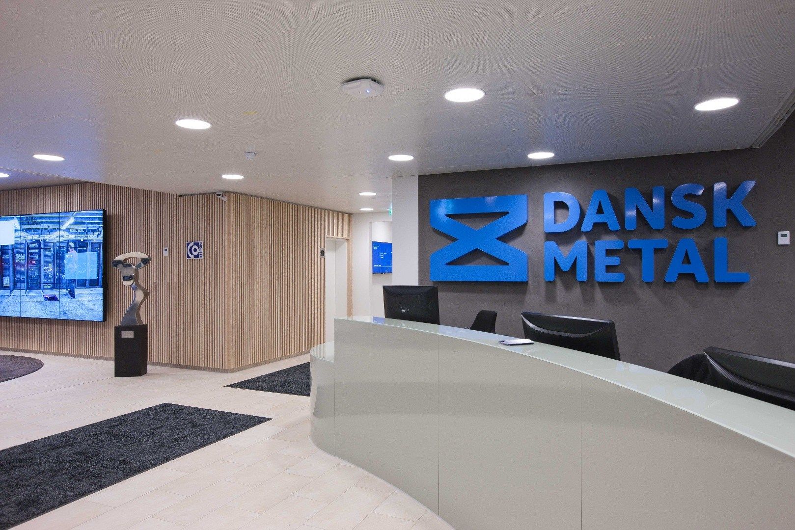 Утопленный светодиодный потолочный светильник Louis Poulsen LP CIRCLE ARCH-00108332 - Вид №6