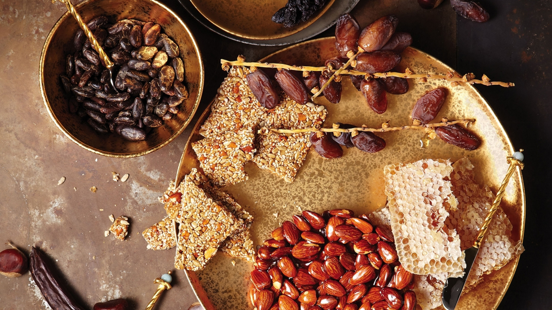 10583627 L’Objet Тарелка подстановочная 32см "Алхимия золотая" Фарфор  - Вид №1