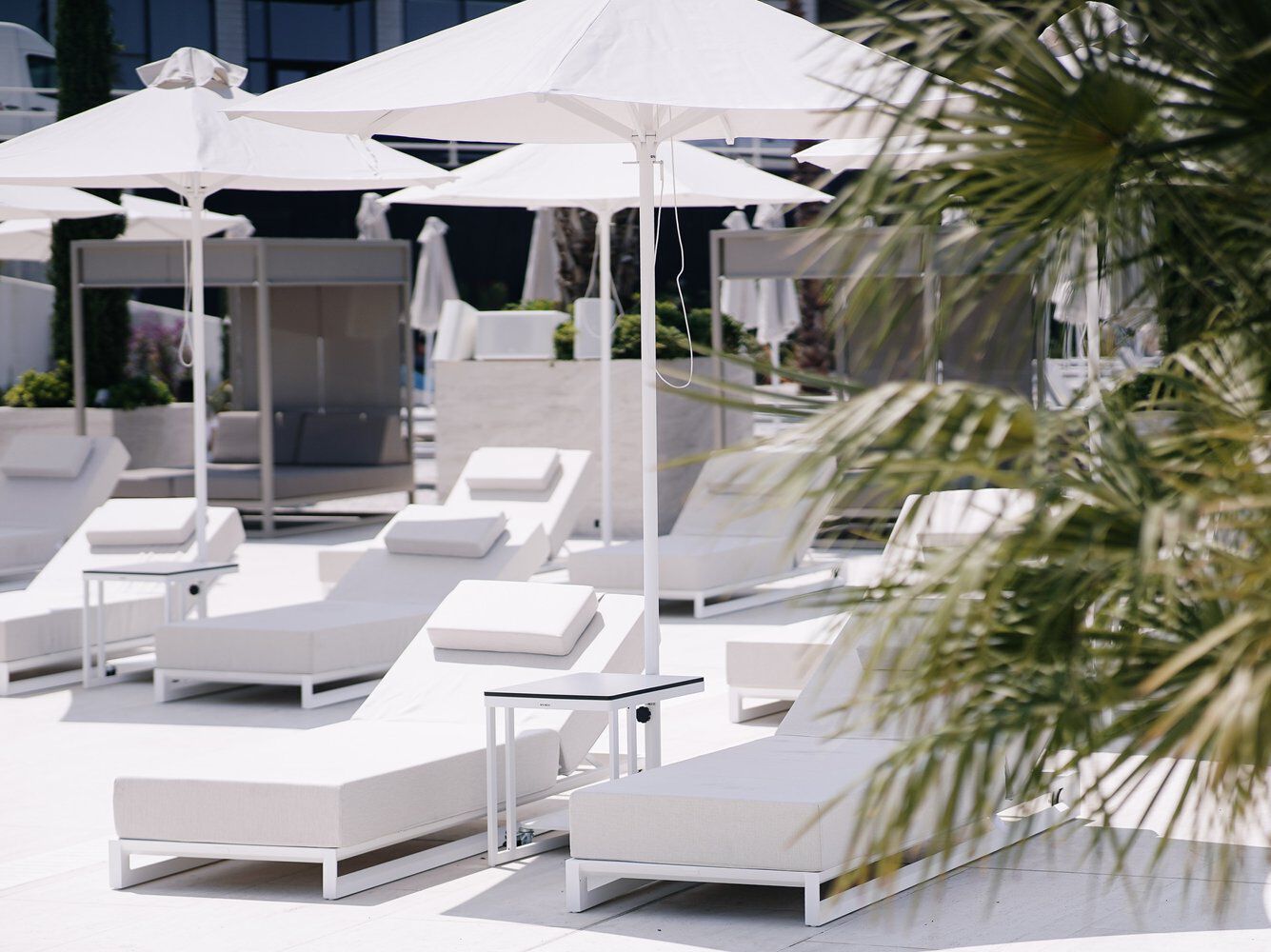 Лежак для сада с колесами ABLE BLOOM ARCH-00135381 - Вид №2