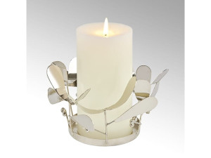 Железный подсвечник