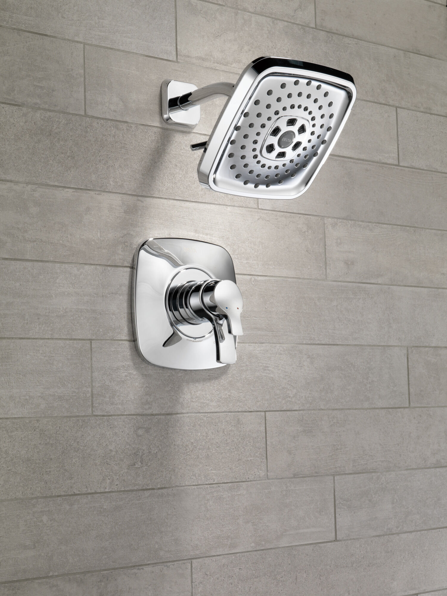 T17252-PN Накладка для душа Monitor® 17 серии H2Okinetic® Delta Faucet Tesla Полированный никель - Вид №7