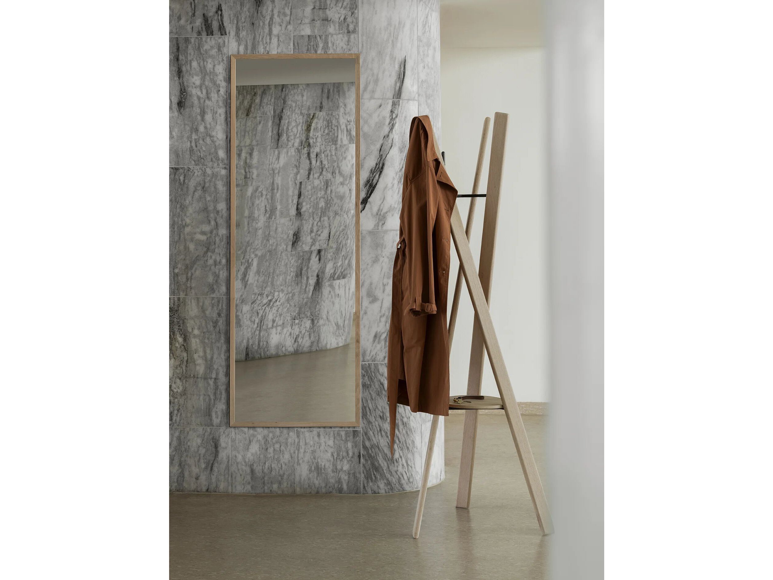 Деревянная напольная вешалка blomus RAKKU ARCH-00078014 - Вид №4