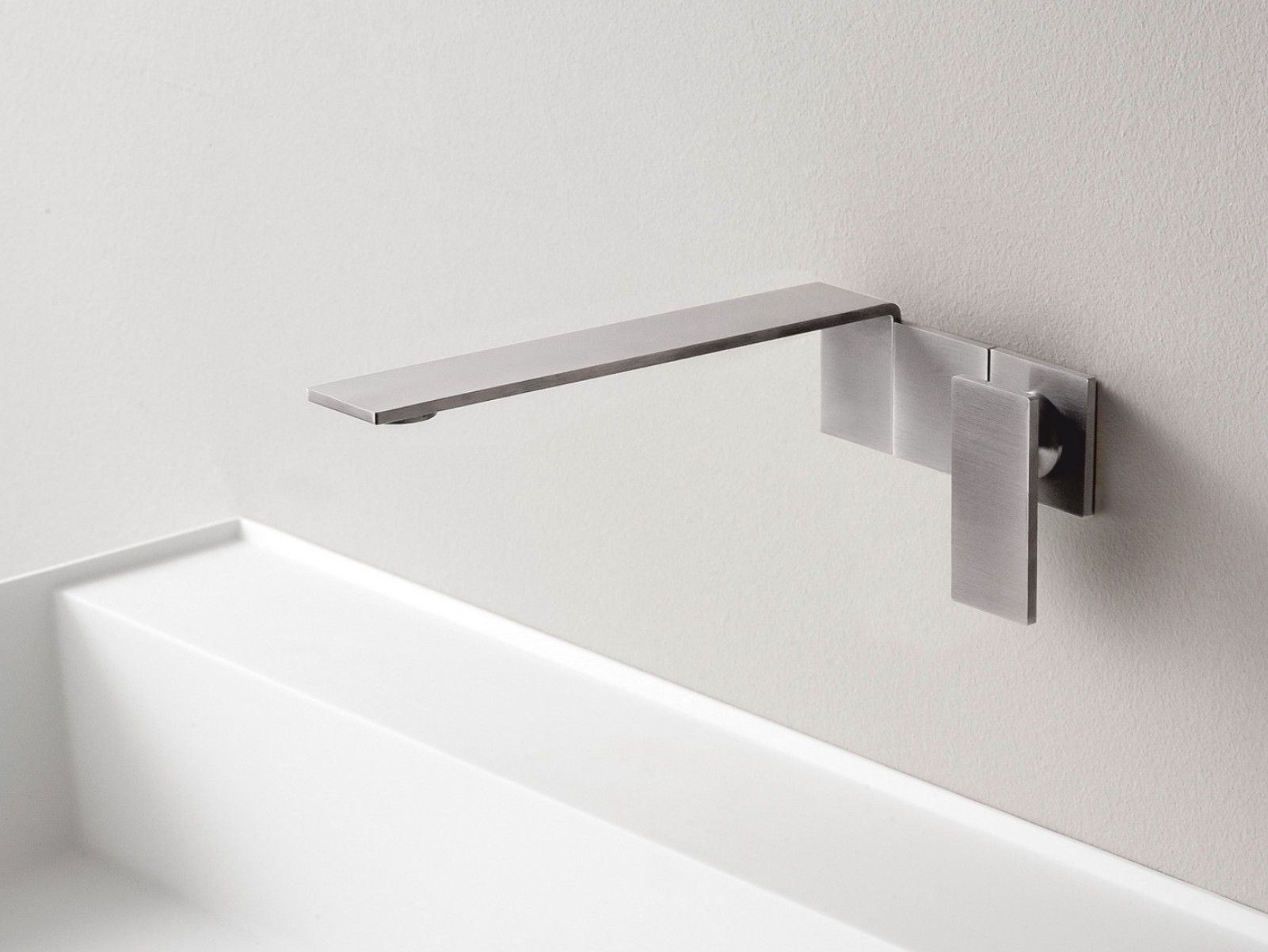 Однорычажный смеситель для раковины из нержавеющей стали Rubinetterie Treemme 5 мм ARCH-00142469 - Вид №1