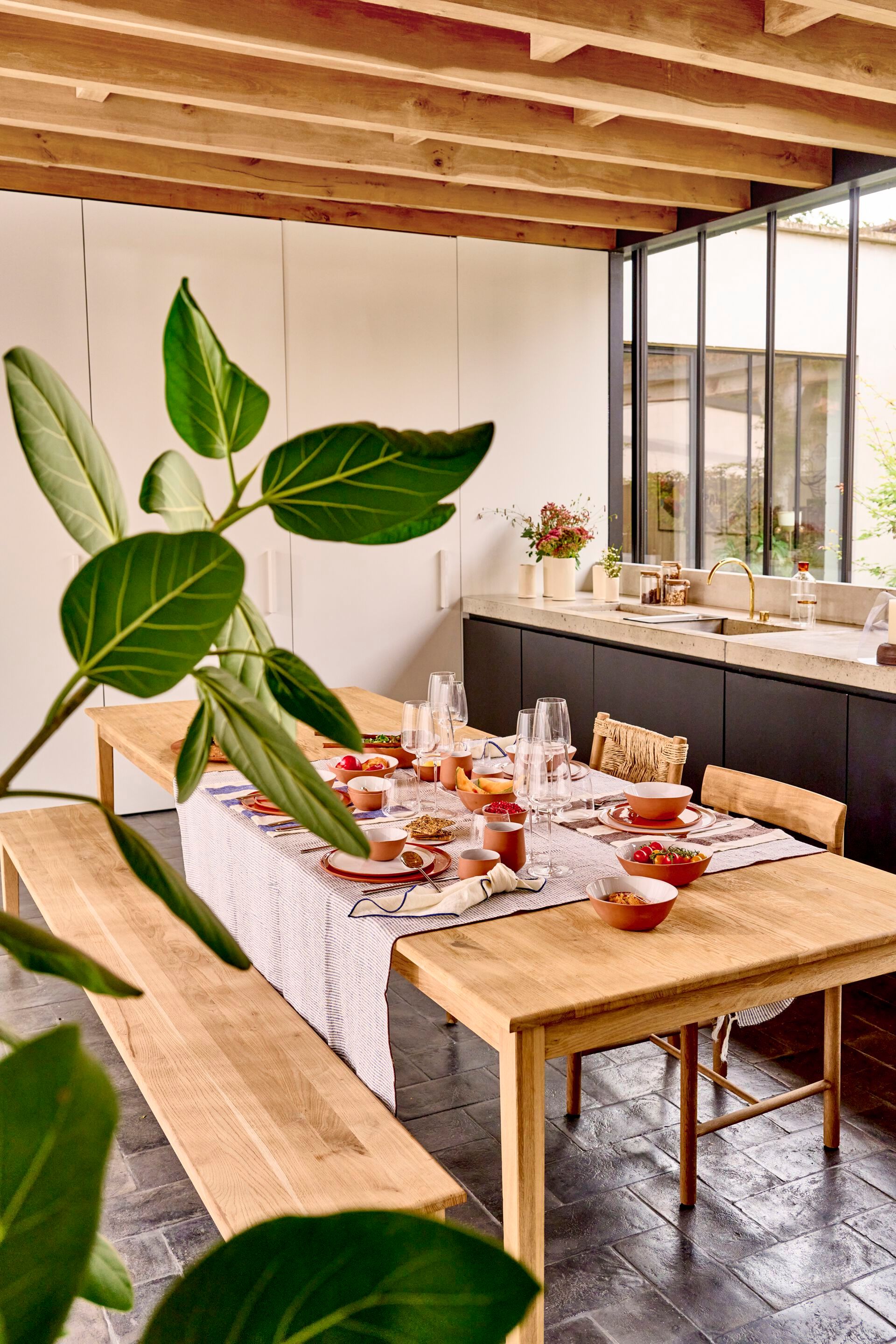 Фарфоровая круглая плоская тарелка POMAX Mariage ARCH-00122241 - Вид №8