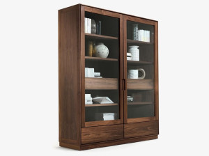 Витрина из массива дерева