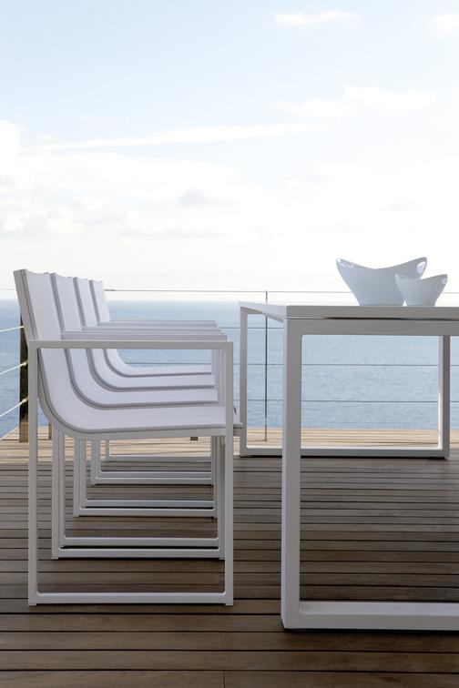 MNST181 Стул белый текстиль белый Manutti Latona - Вид №1