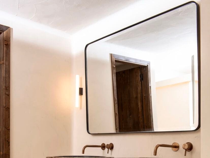 Прямоугольное настенное зеркало с рамкой Jover+Valls SPECCHIO ARCH-00101542