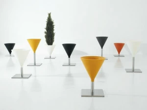 Made Design Ваза из полиэтилена