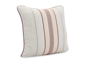 Квадратная подушка из ткани