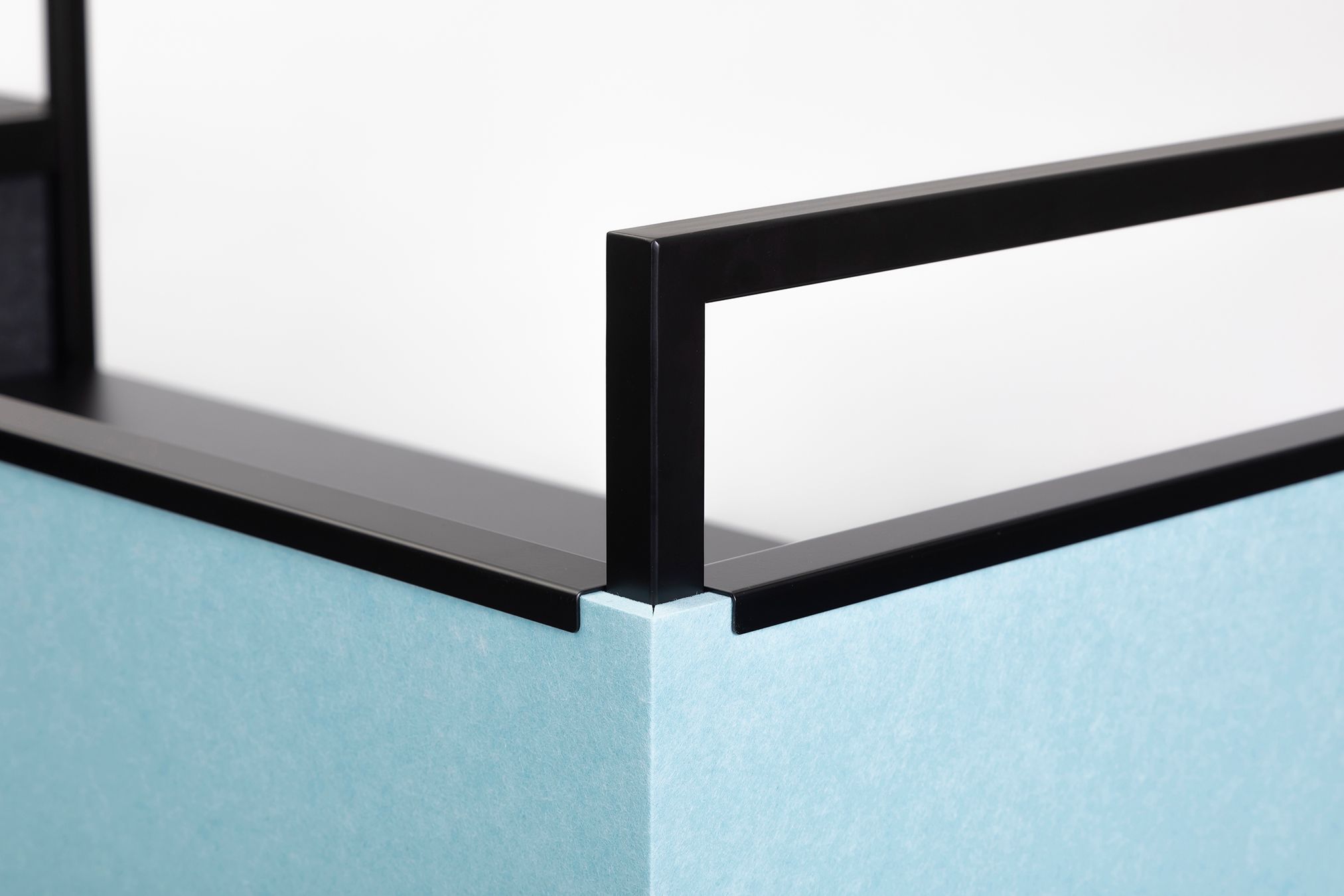 Рециркулированный ПЭТ регулируемая высота стол на колесах с электрической розеткой ECHOJAZZ MCART ARCH-00131553 - Вид №16