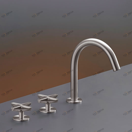 три отверстия смеситель с поворотным носиком Н. 190 мм  CRX03 CEADESIGN 