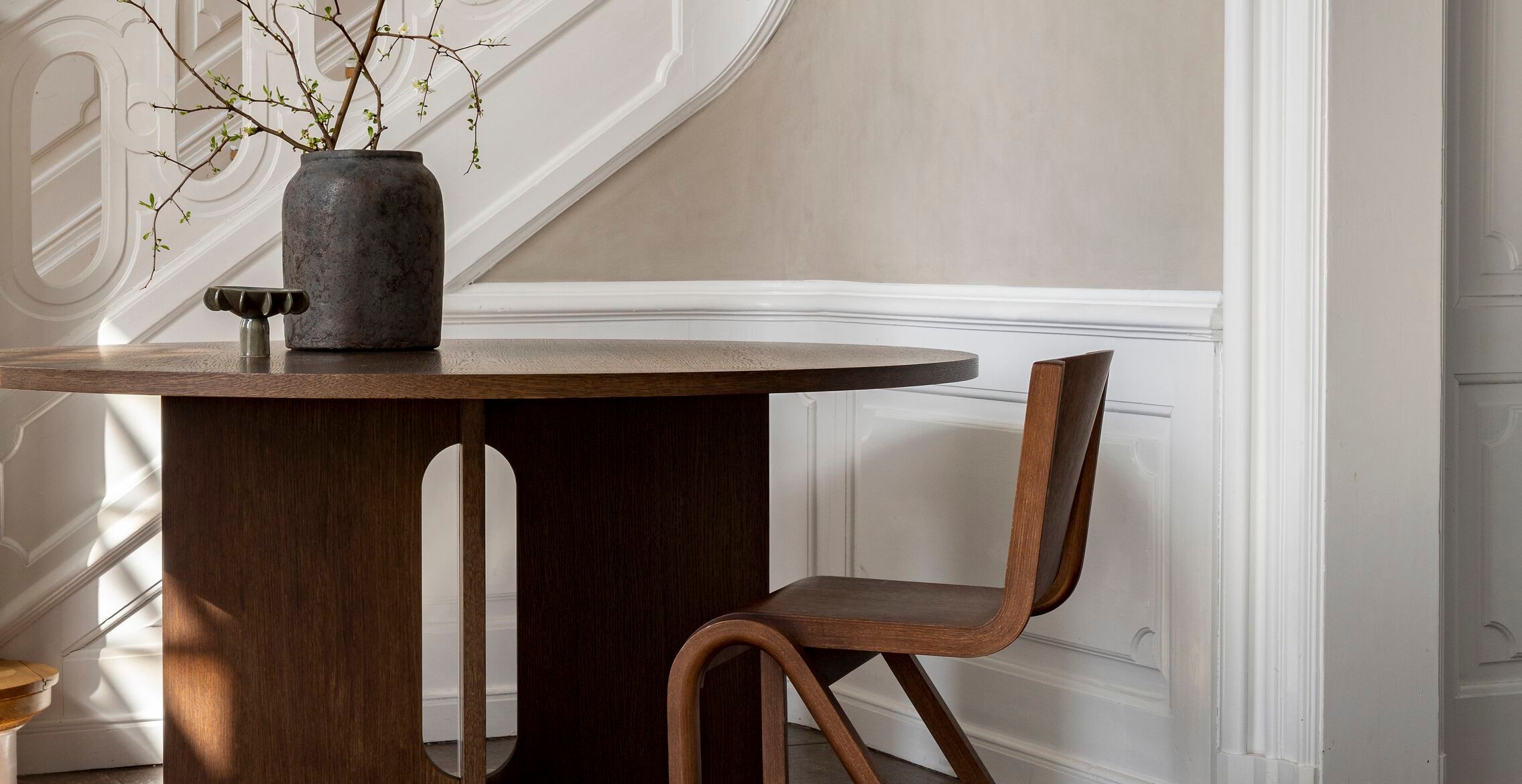 Круглый дубовый стол Audo Copenhagen Androgyne ARCH-00147411 - Вид №15