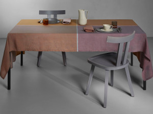 Льняная скатерть