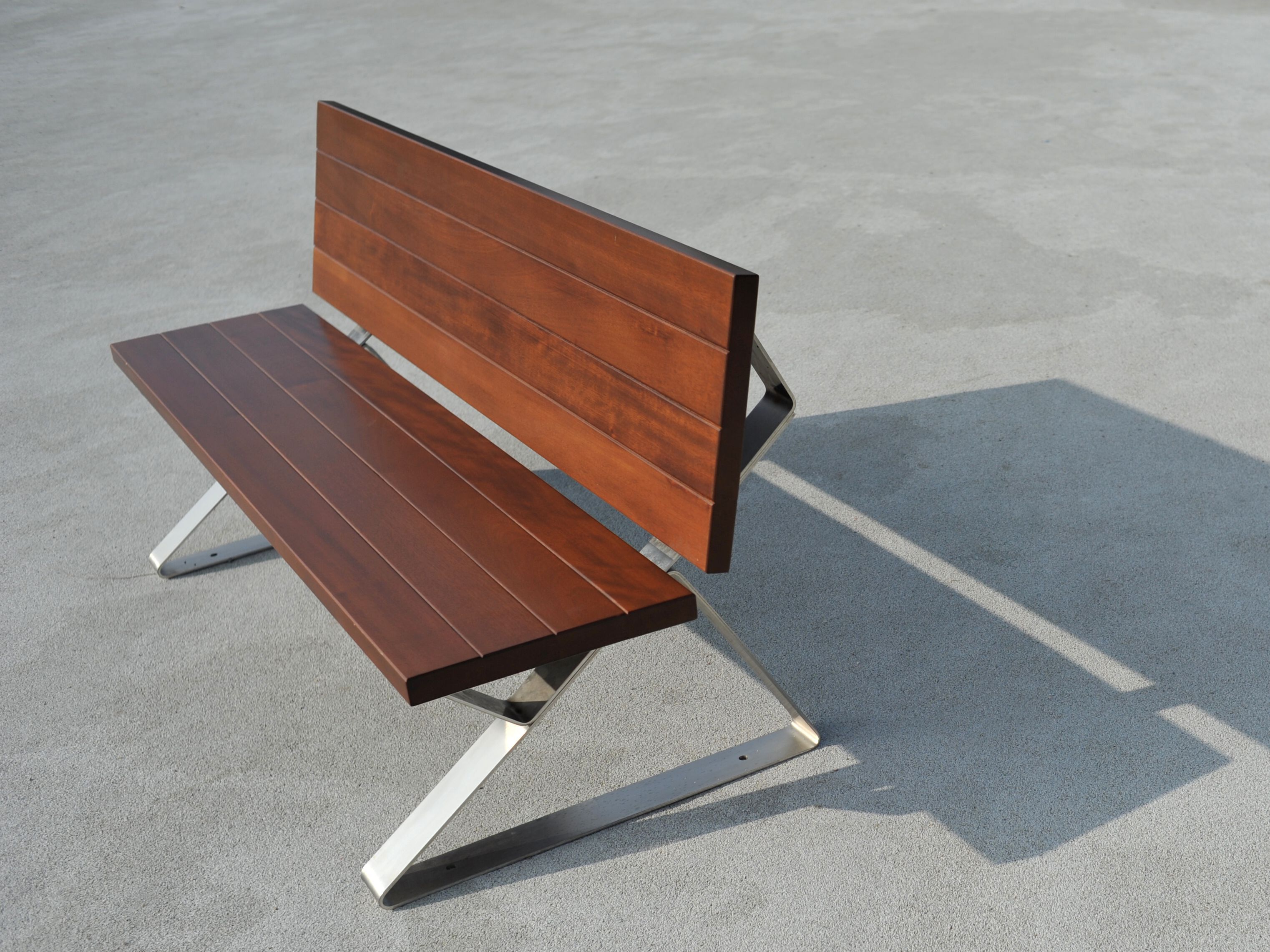 Стальная и деревянная скамья со спинкой Viscio Urban Design TRIA ARCH-00116404 - Вид №2