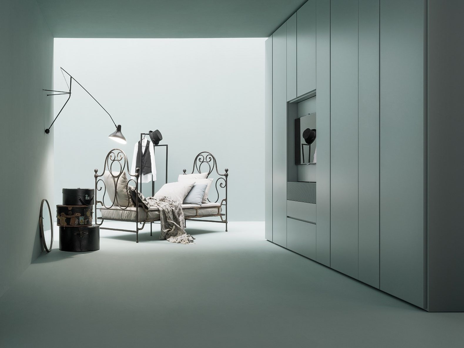 Шкаф с открывающейся ТВ-стойкой Caccaro Grafik ARCH-00036551