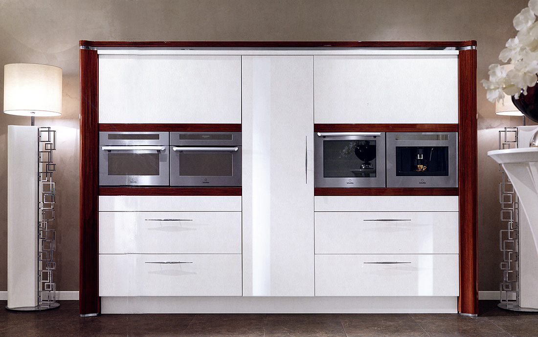 Кухня MONTE NAPOLEONE REDECO 1124 Kitchen