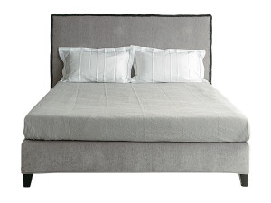 Мягкая кровать из ткани