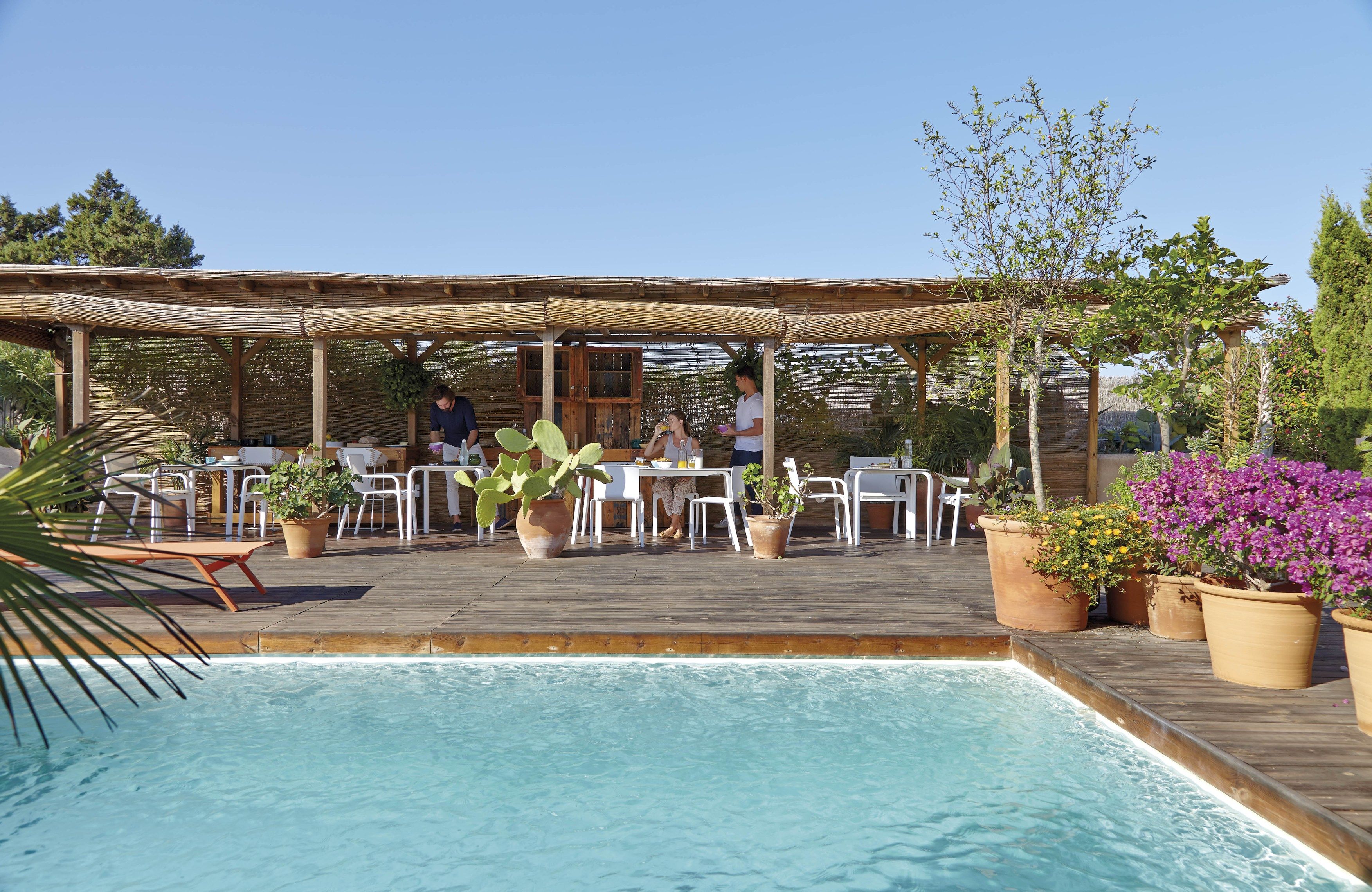 Штабелируемый прямоугольный садовый стол GANDIABLASCO стек ARCH-00025990 - Вид №1