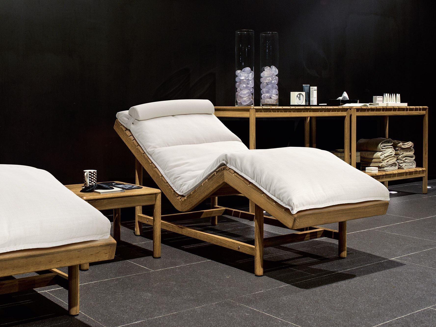 Садовая кровать из тикового дерева Varaschin штрих-код ARCH-00026059