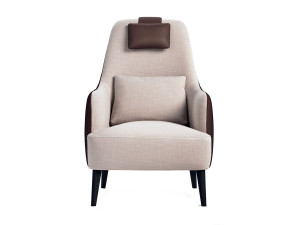 Тканевое кресло с подголовником